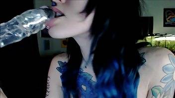 Skulliee transparence oral fixation mouth fetish swallowing / drooling porn video manyvids on ladyda.com