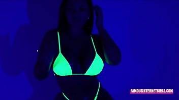 Genesis Lopez Nude Glow Paint Videos Leak New XXX Premium Porn on ladyda.com