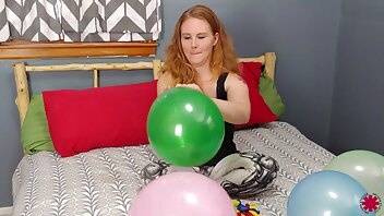 Daniarcadia scared w/ balloons xxx porn video on ladyda.com