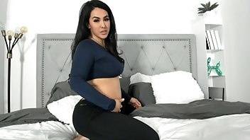 Makayla Divine swollen belly from buffet xxx premium porn videos on ladyda.com