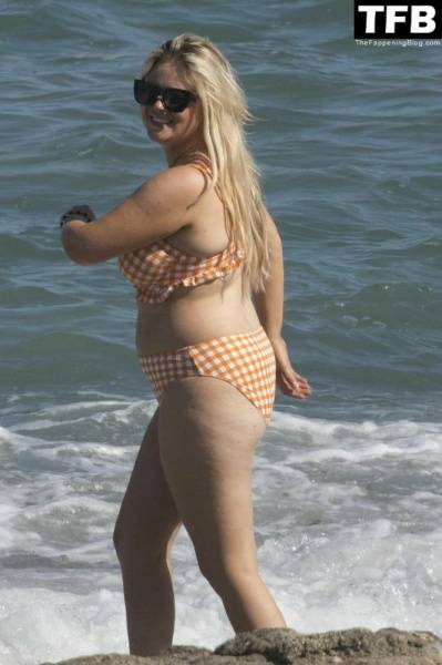 Emily Atack is Seen Having Fun by the Sea and Doing a Shoot on Holiday in Spain - Spain on ladyda.com