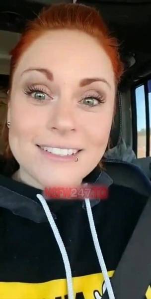 Chrissy Leblanc flashing in car snapchat premium xxx porn videos on ladyda.com