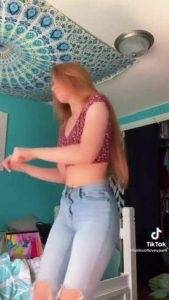 Leaked Tiktok Porn Who would like to See more of that ass Mega on ladyda.com