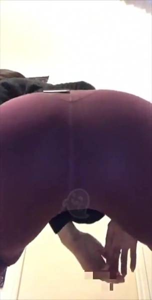 IntoTheNude gym twerking snapchat premium xxx porn videos on ladyda.com