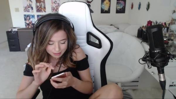 Pokimane her reaction to getting a dick pic xxx premium porn videos on ladyda.com