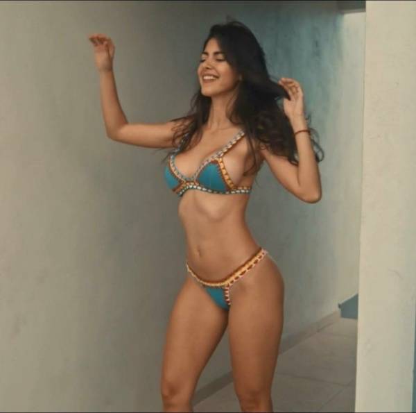 Ari Dugarte Bikini Outdoor Posing Patreon Video Leaked - Venezuela on ladyda.com