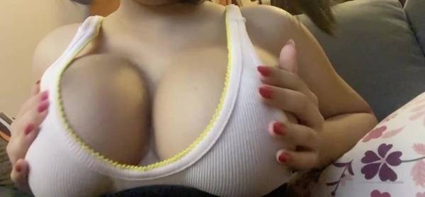 Lilithpetite playing with my boobs xxx onlyfans porn video on ladyda.com