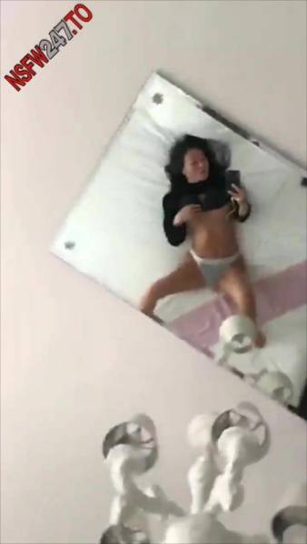 Asa Akira playing on bed snapchat premium 2019/11/13 porn videos on ladyda.com