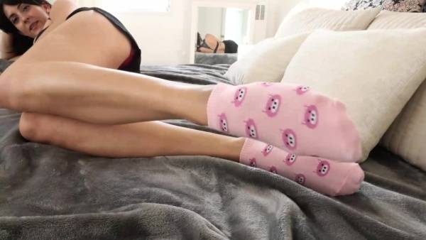 Stella liberty pink sock tease soles smelling foot XXX porn videos on ladyda.com