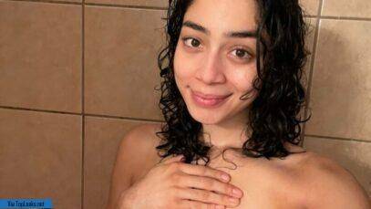 Alluringliyah Youtube Nude Influencer Onlyfans Leaked on ladyda.com