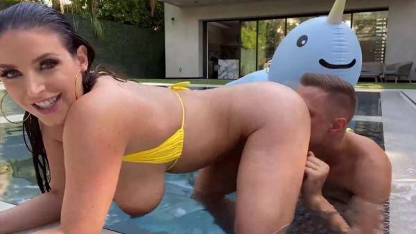 Angela White Underwater And Pool Sex with Alex Mack on ladyda.com
