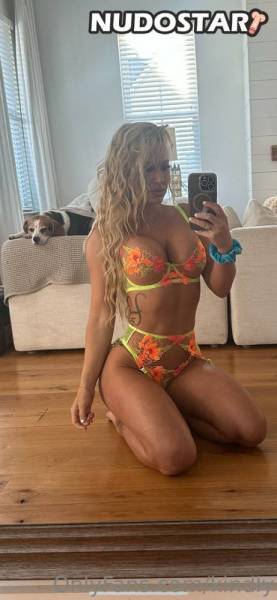Kindly Myers OnlyFans Leaks on ladyda.com