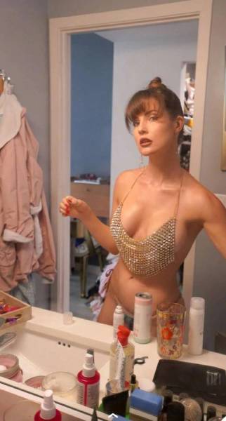 Amanda Cerny Nude Pearl Lingerie OnlyFans Set Leaked on ladyda.com