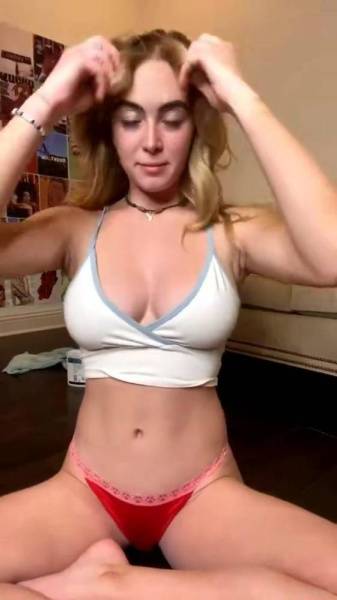 Grace Charis Topless Stretching Livestream Video Leaked on ladyda.com