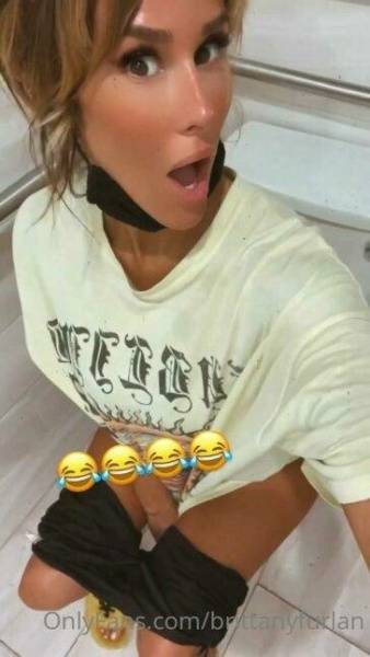 Brittany Furlan Nude Peeing Onlyfans photo Leaked - Usa on ladyda.com