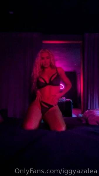 Iggy Azalea Sexy Lingerie Tease Onlyfans Video Leaked on ladyda.com