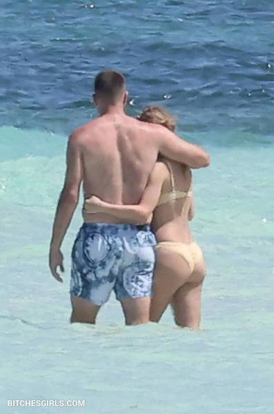 Taylor Swift Nude Celebrities - Taylorswift Celebrities Leaked Nude Photos on ladyda.com