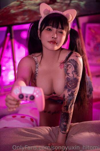 Hitomi Songyuxin / Lindsay78690789 / hitomi_official / songyuxin_hitomi Nude on ladyda.com